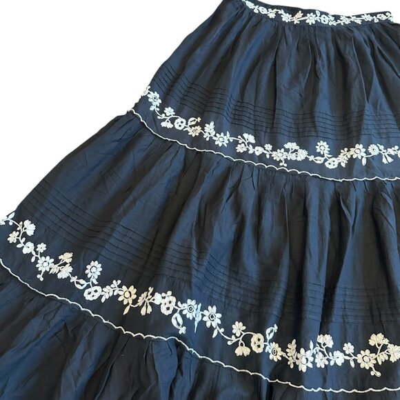 Farm Rio Embroidered Ruffle Maxi Skirt Tiered Cotton Black White Size Medium NWT - Picture 6 of 13